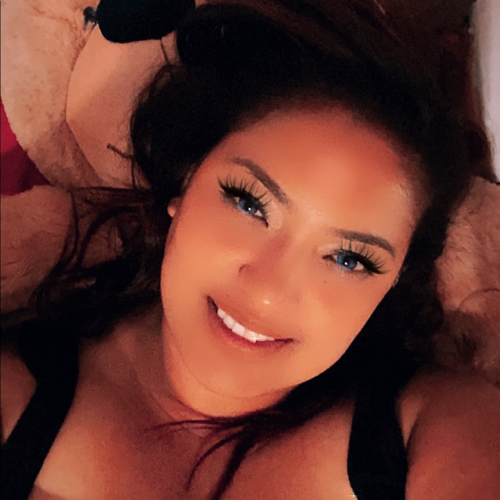 Meet your Posher, Jackeline